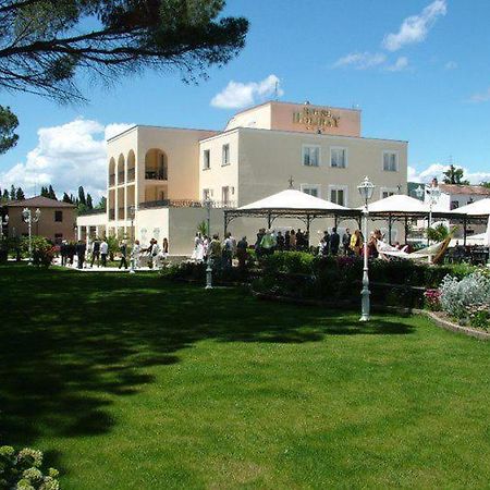 Hotel Holiday Sul Lago Bolsena Kültér fotó