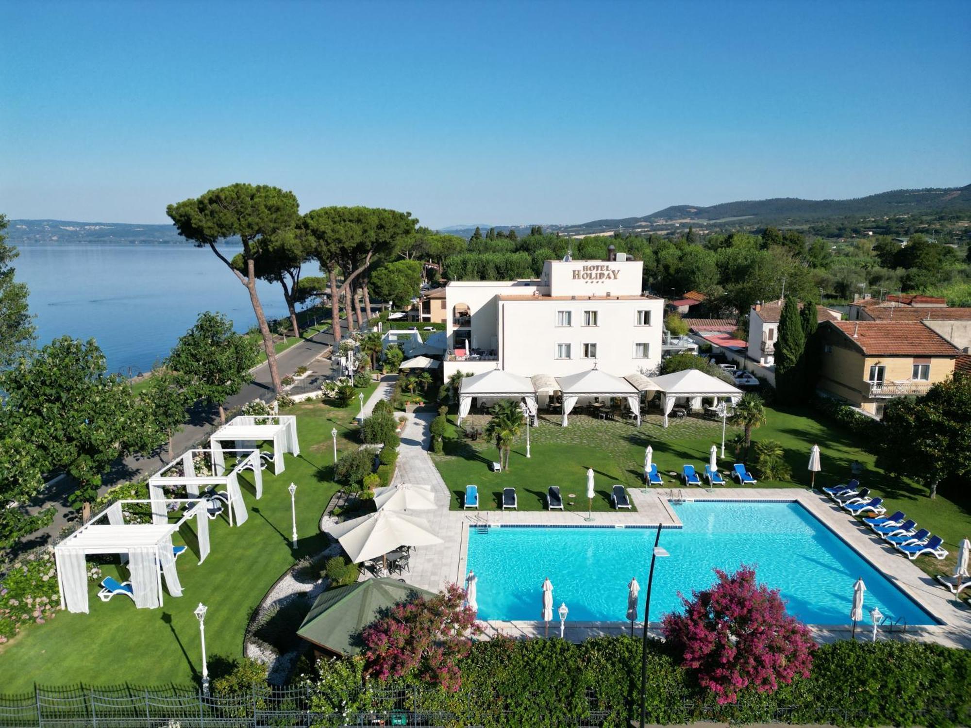 Hotel Holiday Sul Lago Bolsena Kültér fotó