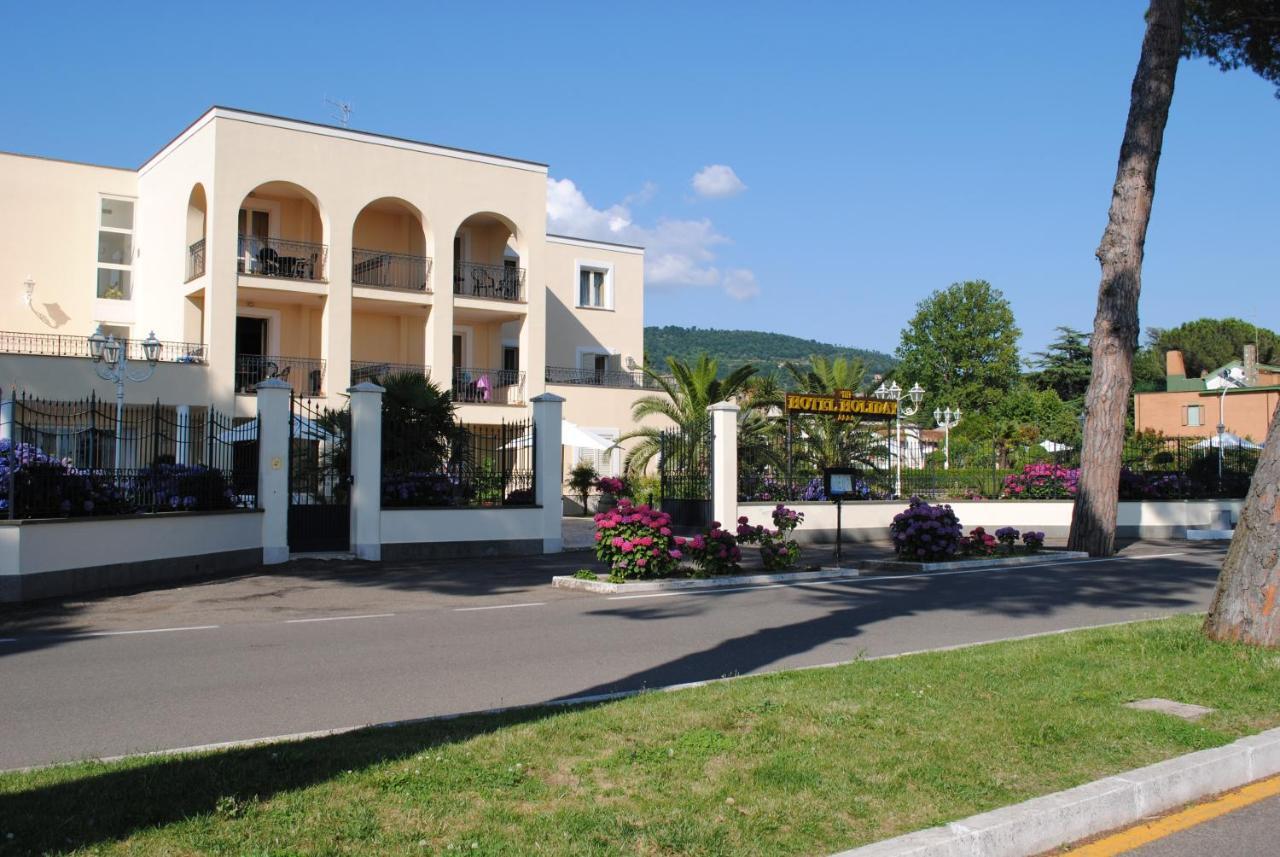 Hotel Holiday Sul Lago Bolsena Kültér fotó